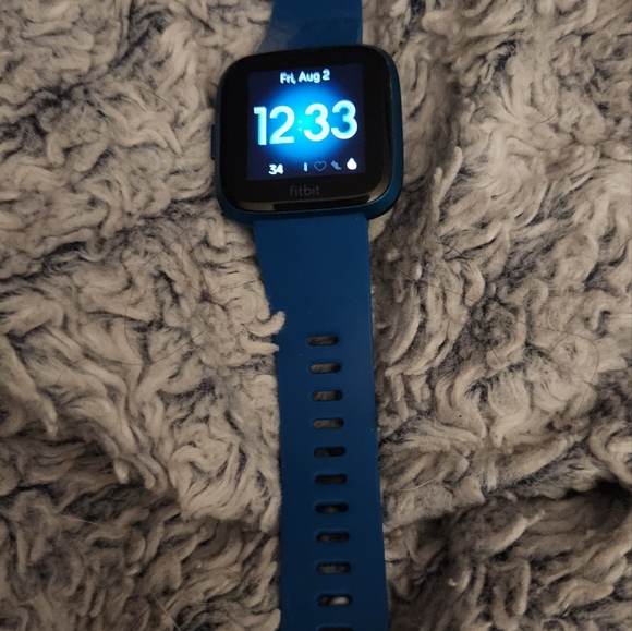 Fitbit Versa Lite - Picture 2 of 3